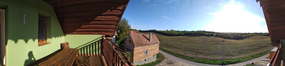 Výhled ze sklepa